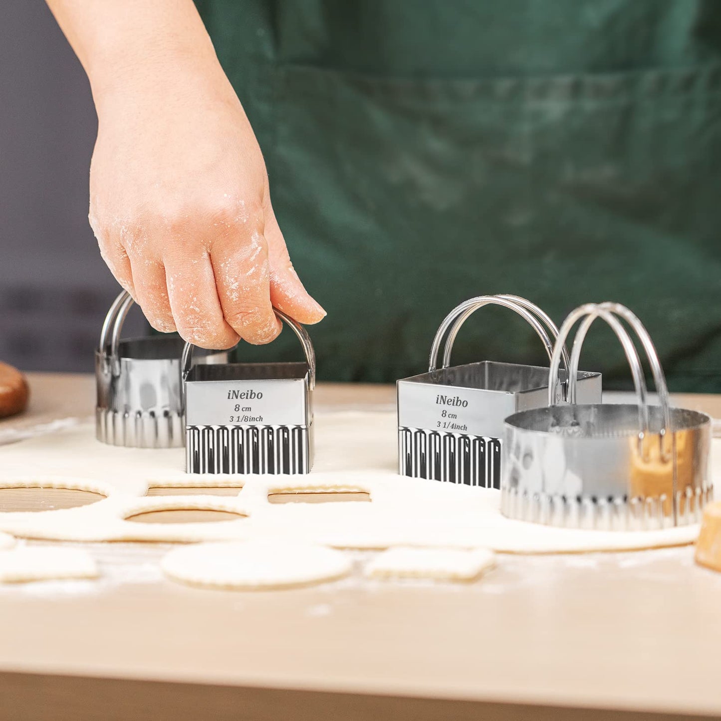 iNeibo Cookie Cutter Set, Square Cookie Cutters with Scalloped Edges, Cookies Cutter with Handle, Professional Pastry Dough Baking Cutter, Shapes Pastry Cutter