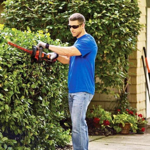 BLACK+DECKER 40V MAX Cordless Hedge Trimmer, 24-Inch Brush Trimmer with Battery and Charger (LHT341FF) - Image 2